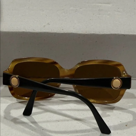 CHANEL Italy Vintage Tortoise Shell light Honey color Sunglasses 🕶️ & hard Case - Picture 5 of 16